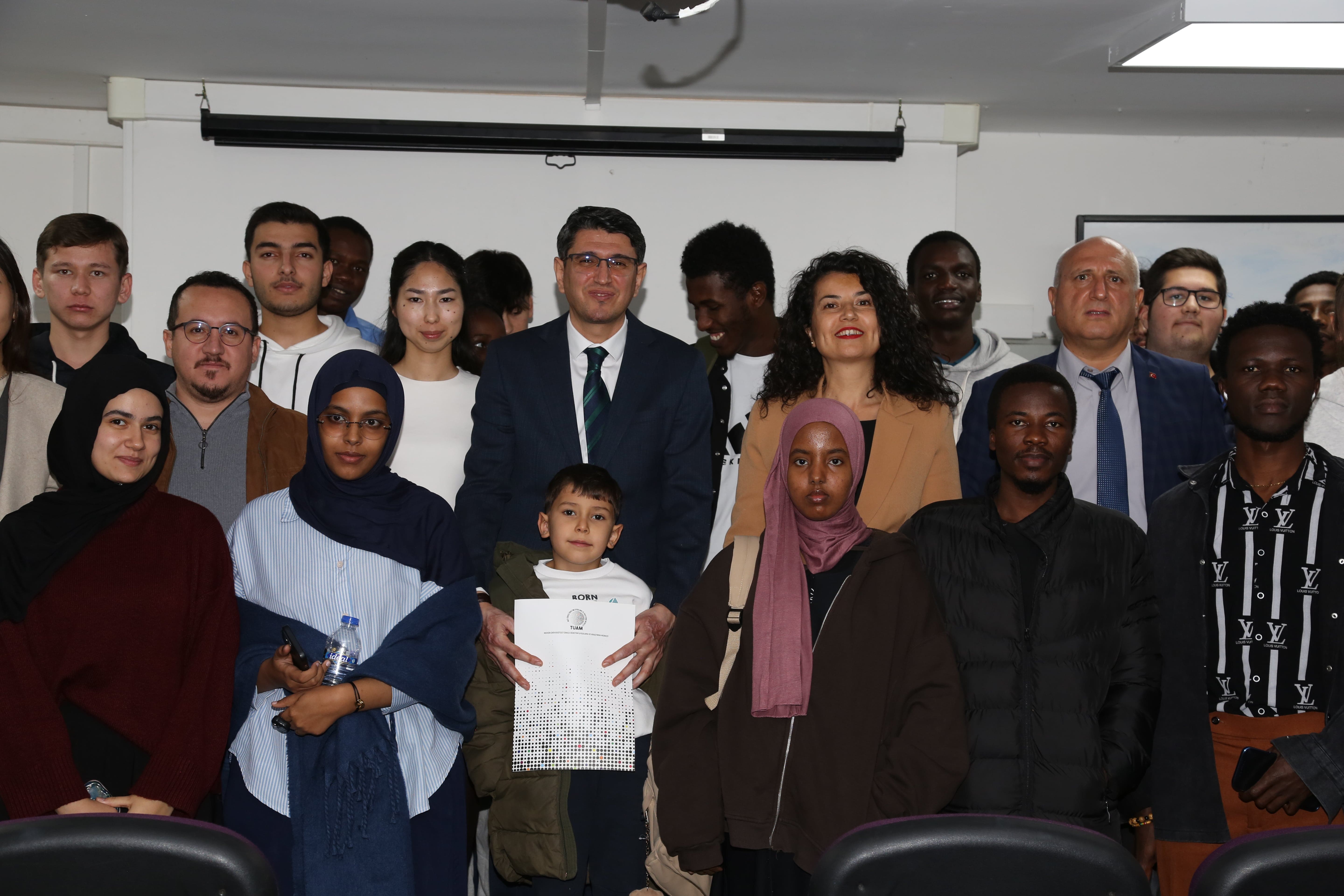 Mersin Üniversitesi Türkçe Öğretimi Uygulama Ve Araştırma Merkezi (TUAM) İle Yörük Kültürü Uygulama ve Araştırma Merkezi (YÖRMER) İş Birliğinde, Aile Yılı Kapsamında “Değerlerin Ediniminde Ailenin Rolü” Başlıklı Konferans Düzenlendi