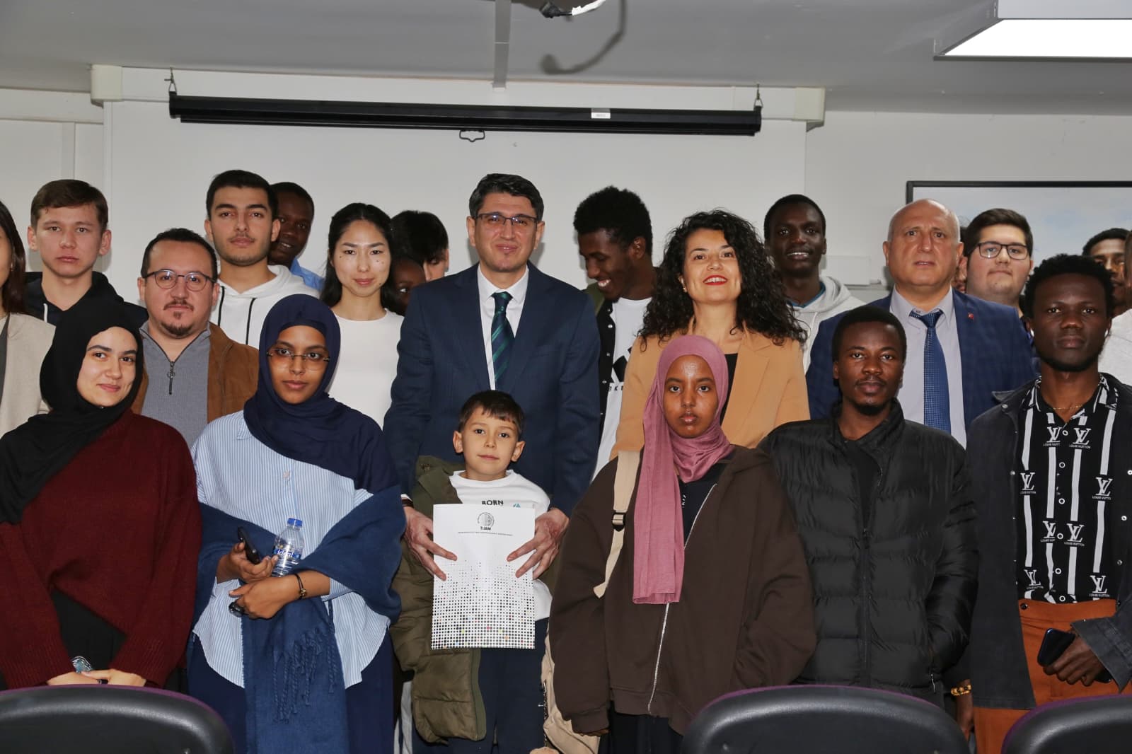 Mersin Üniversitesi Türkçe Öğretimi Uygulama Ve Araştırma Merkezi (TUAM) İle Yörük Kültürü Uygulama ve Araştırma Merkezi (YÖRMER) İş Birliğinde, Aile Yılı Kapsamında “Değerlerin Ediniminde Ailenin Rolü” Başlıklı Konferans Düzenlendi