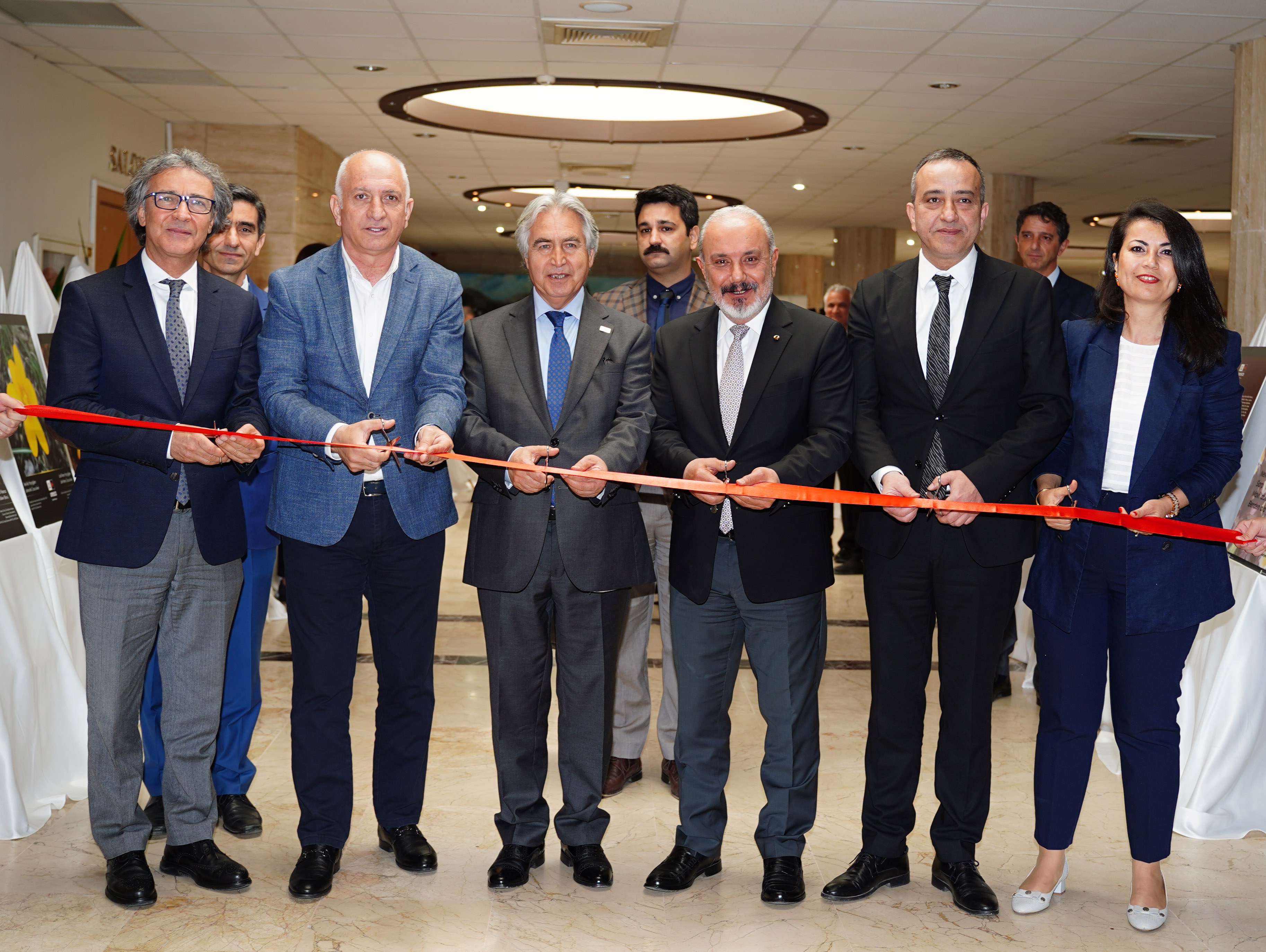 Yörük Kültürü Uygulama ve Araştırma Merkezi, Mersin Üniversitesi Türkçe Öğretimi Uygulama ve Araştırma Merkezi İş Birliğinde Düzenlenen “Unesco Somut Olmayan Kültürel Miras: Hedefler ve Sonuçlar” Konferansı ve “Nevruz Çiçektir, Biyolojik Çeşitliliktir” Sergisi Gerçekleşti